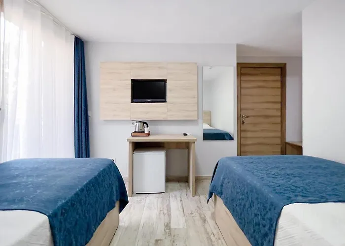 住宿加早餐酒店 Eyluel 16 *