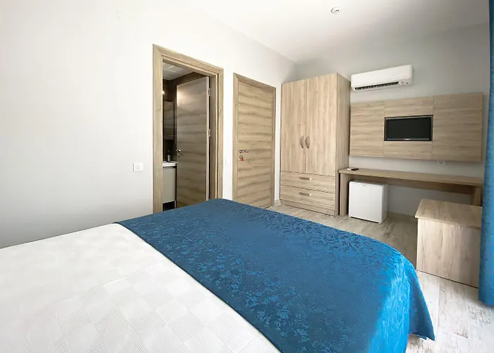 Eyluel 16 住宿加早餐酒店 Çeşme